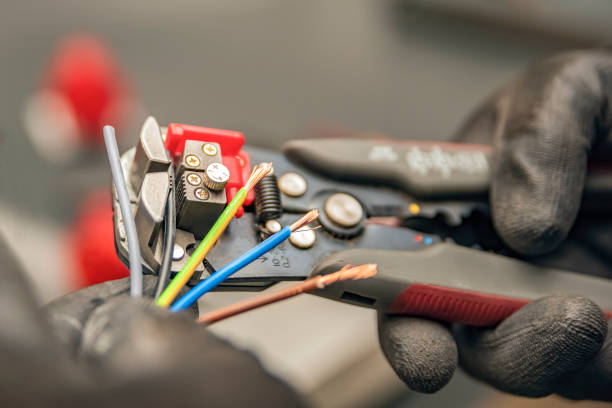 Best Best Electricians Near Me  in Simpsonville, KY